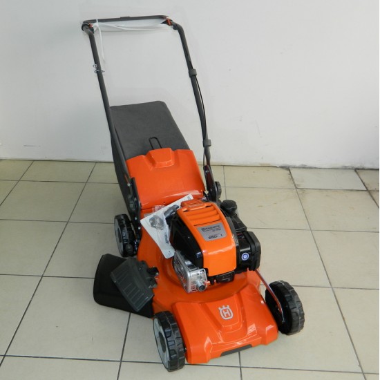 HUSQVARNA - LC 153 P Çim Biçme Makinesi İtmeli