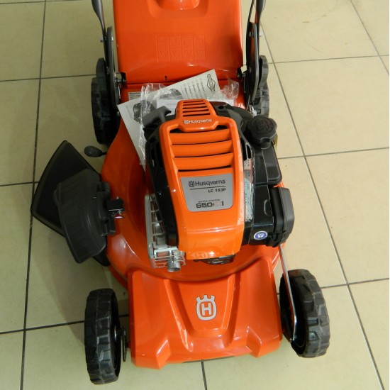 HUSQVARNA - LC 153 P Çim Biçme Makinesi İtmeli